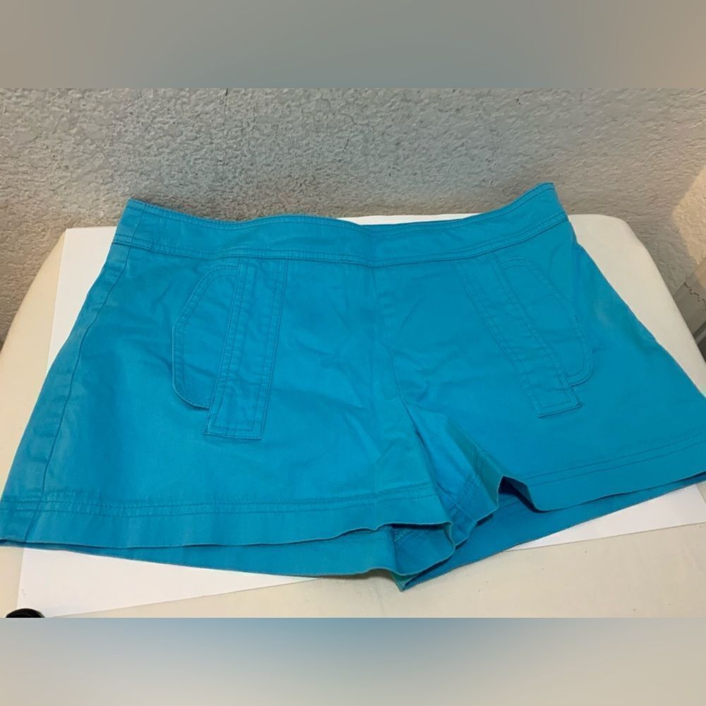 Trina Turk Shorts Size 8